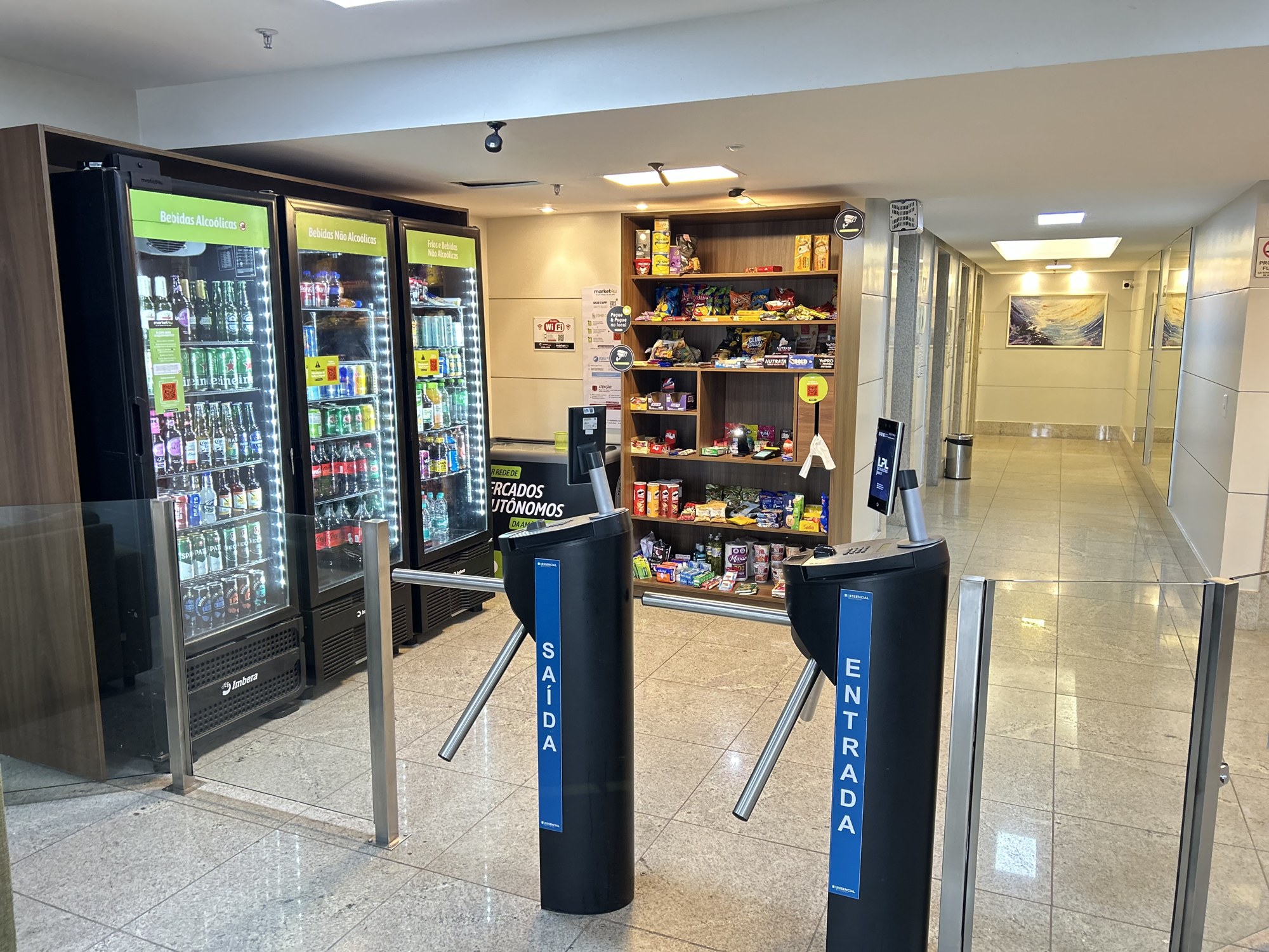 Mercado autônomo do Essencial Escritórios
