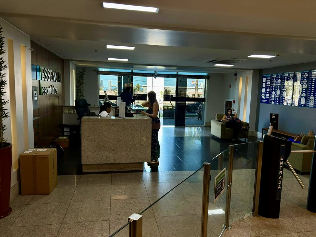 Recepção e portaria do Essencial Escritórios